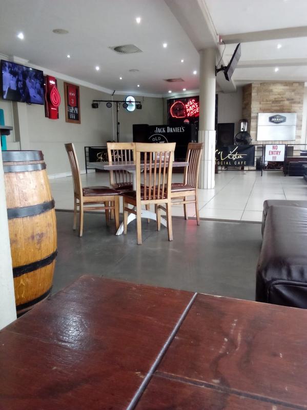 Commercial Property for Sale in Wavecrest Eastern Cape
